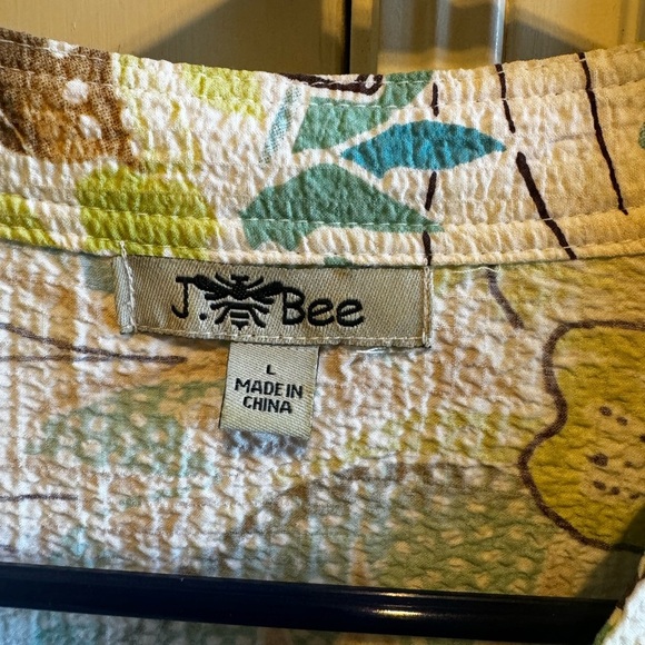 J. Bee Rayon Button Down V Neck Women’s Blouse 3/4 Length Sleeve Blouse Sz L - Picture 4 of 10